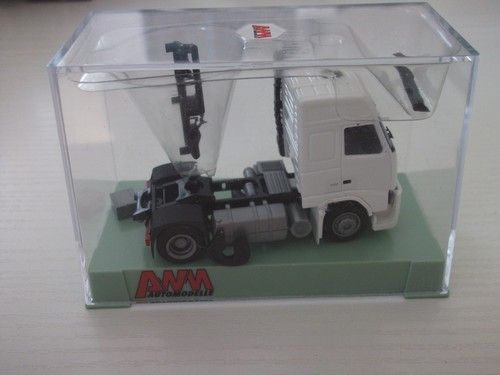Awm volvo globetrotter szm - volvo,
