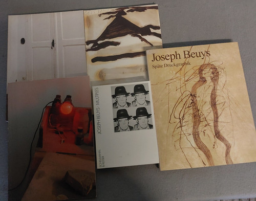 Joseph beuys bücher - -5,