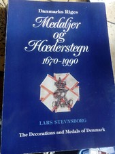 Buch Orden Dänemark Medaljer og Hoederstegn 1670 - 1990 1 Stück