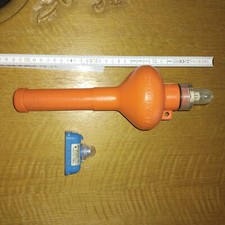 zwei alte signalleuchten zur rettung aus seenot .nicht mehr zugelassen