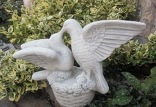 Gartenfigur, Taubenpaar "Turteltäubchen" Skulptur Steinguss, 32,5 cm Gartendeko