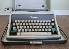 Alte Schreibmaschine Olympia