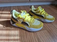 Tolle Sneaker Gr. 33 von Puma mit Pikachu Pokemon in Gelb