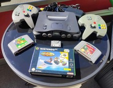 Nintendo N64 2 Controller und