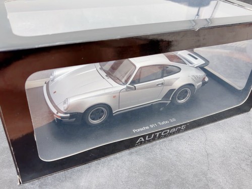 Autoart porsche 911 930 - porsche,