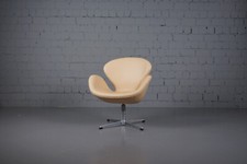 Swan Chair von Arne Jacobsen für Fritz Hansen in Leder Vintage 1960er 1970er