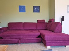 Ecksofa mit Schlaffunktion neu- und hochwertig; (1 Jahr), in dunkelrot