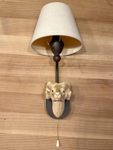 Widder wandlampe holz - widder-wandlampe,