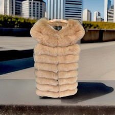 Eine wunderschöne Damenweste