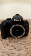 Canon EOS 750D Digital SLR