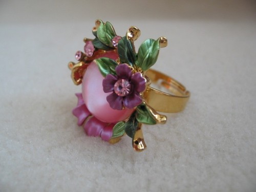 Ring fingerring form - ring,