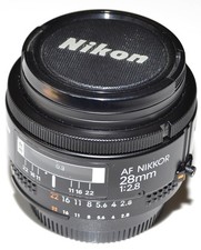 Nikon NIKKOR  28mm f/2,8 Weitwinkelobjektiv   Super Zustand