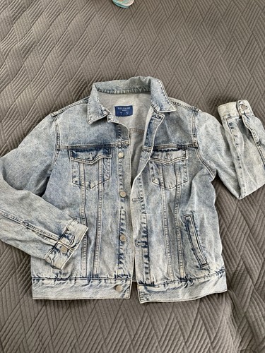 Hellblaue pull bear jeansjacke - pull&bear,