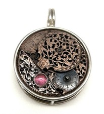 Handgearbeiteter Anhänger Silber Rosa Turmalin Antike Spindeluhr Bronze Barock