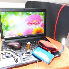 XL Set Business Fujitsu AH530 15 Zoll l SSD und HDD Windows 10 Pro l 8GB RAM NEU