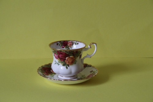 Royal albert old country - old, roses