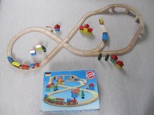 Heros Holzschienen-Bahn mit Magnet-Kupplungen * 60 Teile 120cm * Zug Häuser ...