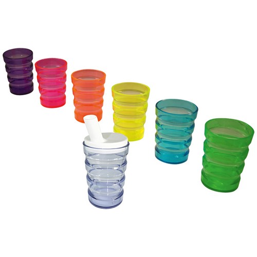 Rillenbecher mit tee - rillenbecher,