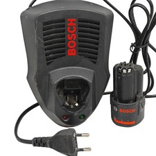 Bosch - AL 1130 CV Und GBA 12V