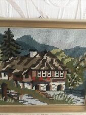 Fertiges Gobelin Stickbild mit Holzrahmen Haus Landschaft ca. 27 x 23 cm