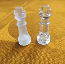 Glas Schach- und Mühleset