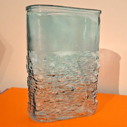 Vase rechteckig aus