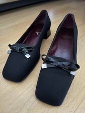 Bruno Magli Damenschuhe / Pumps - schwarz - 39 - Aussenmaterial wie Satin