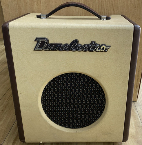 Danelectro nifty seventy - seventy, 70