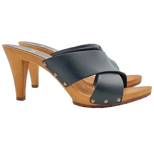 Schwarze clogs mit gekreuzten - clogs,