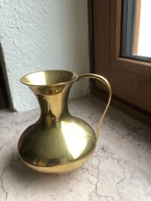 Feine kleine Messingkanne