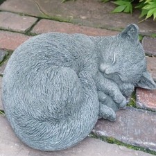 Steinfigur kleine schlafender