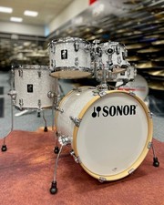 Sonor AQ2 Studio Shellset in "White Pearl"  -  20,10,12,14" + 14x6" SD
