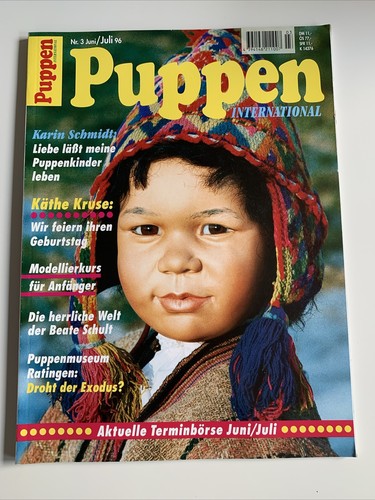 Puppen international juli - international, 🎲