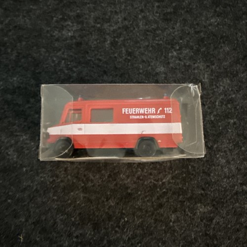 Revell praline 4318 - revell, mercedes