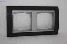 Gira EVENT 2-fach Rahmen in anthrazit (Einsatz in Alu)