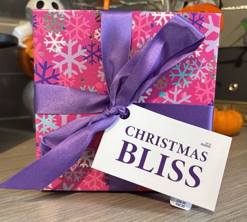 Lush christmas bliss - lush,