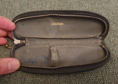 1930 brown pelikan case etui - pelikan,