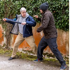 Selbstverteidigung-Regenschirm