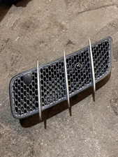 Lüftungs gitter Motorhaube links mit Spritzdüse Mercedes SL R230 A2308301118