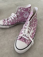 Converse Pink Women’s Chuck