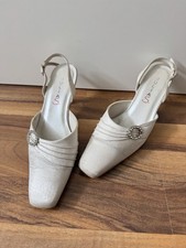Brautschuhe Hochzeitsschuhe Pumps Riemchen Ivory Julia S.