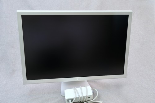 Apple cinema display 23 - display,