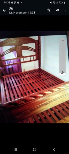 Himmelbett aus braunem
