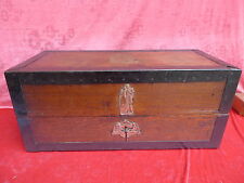 antike Truhe , Holz-Eisen , mit Beschlägen ,  Munition-o. Geldtruhe ,  67cm