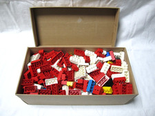 LEGO Steine 2x4 - 60er / 70er Jahre ?? - Konvolut über 1,4 kg. (incl. Karton) !!