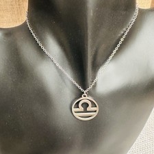 Sternzeichen-Halskette Edelstahl – 45 cm – Waage Anhänger – Zodiac Schmuck