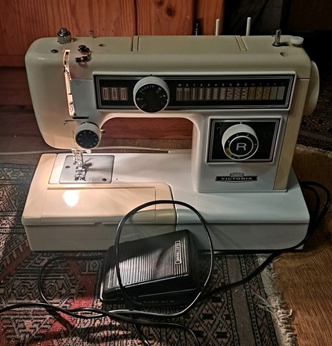 Nähmaschine victoria 753 - ,