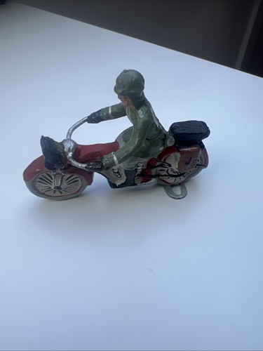 Soldat auf motorrad massefigur - auf,