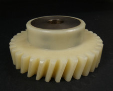 Stirnzahnrad Kunststoff | Modul 3 | schräg verzahnt | 35 Zähne | gesamt Ø 115mm