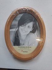 Ovaler  Holzrahmen , Farbe